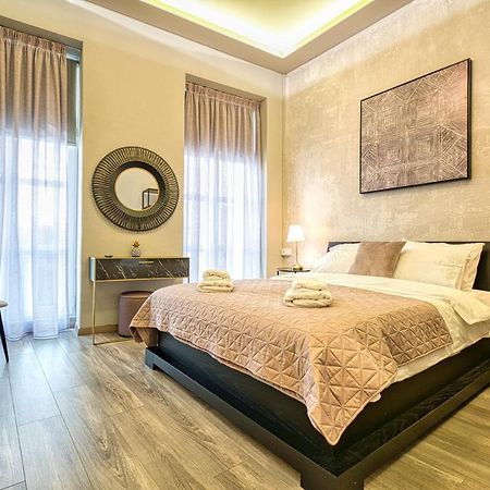 Apartamento Plaka Filotheis House B Atenas Exterior foto