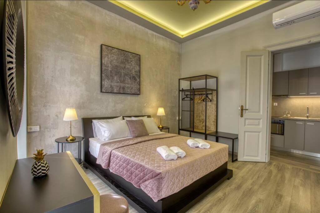 Apartamento Plaka Filotheis House B Atenas Exterior foto