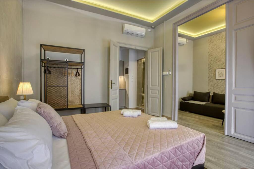 Apartamento Plaka Filotheis House B Atenas Exterior foto